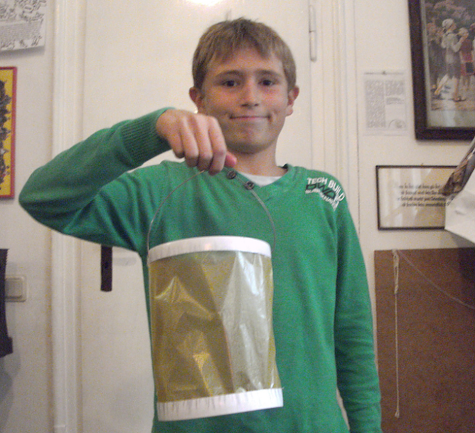 Martini-Bastelei im Kinderkirchenladen (Foto: Frank Tuschy) Martini-Bastelei im Kinderkirchenladen (Foto: Frank Tuschy)