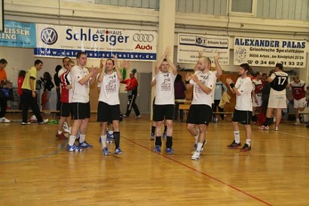 Klarer Sieg in Artern (Foto: Ch. Keil) Klarer Sieg in Artern (Foto: Ch. Keil)