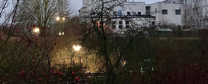 Die Bergungsarbeiten gestalten sich schwierig (Foto: privat)