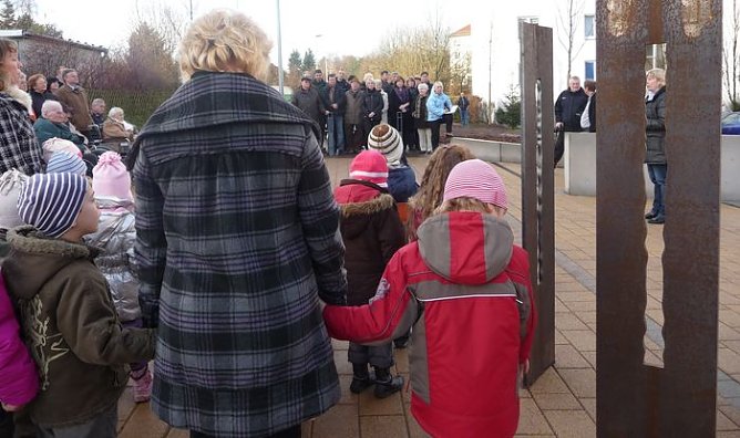 In die Erde gestochen (Foto: nnz) In die Erde gestochen (Foto: nnz)