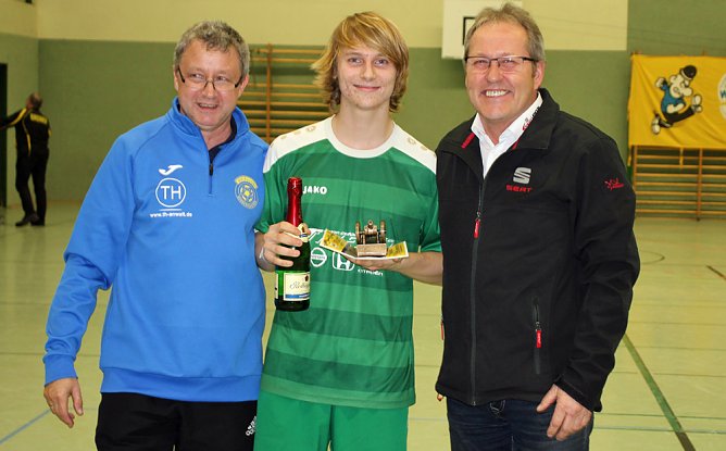 Landesligisten setzten sich durch (Foto: Karl-Heinz Herrmann) Landesligisten setzten sich durch (Foto: Karl-Heinz Herrmann)