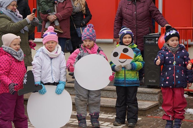 Die Vorschulkinder hatten ein Programm einstudiert.  (Foto: Susanne Schedwill)