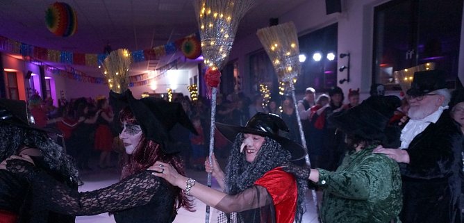 N&auml;rrisches Treiben in Urbach (Foto: C. Wilhelm)