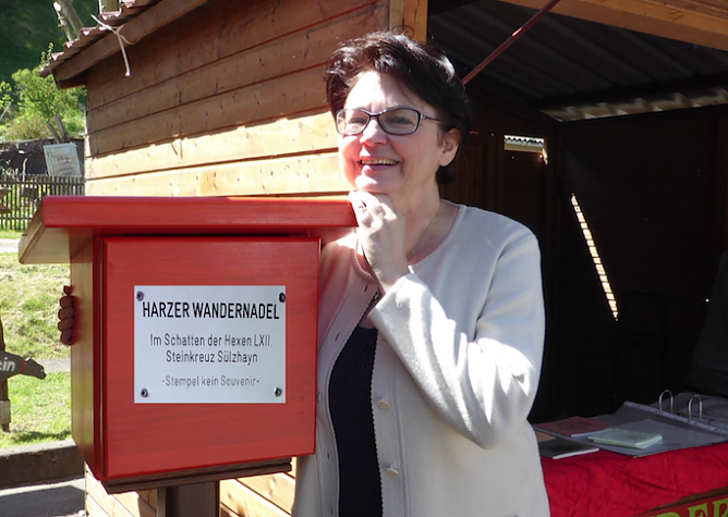 Neue Stempelstelle am Steinkreuz bei Sülzhayn (Foto: Janet Ließmann) Neue Stempelstelle am Steinkreuz bei Sülzhayn (Foto: Janet Ließmann)