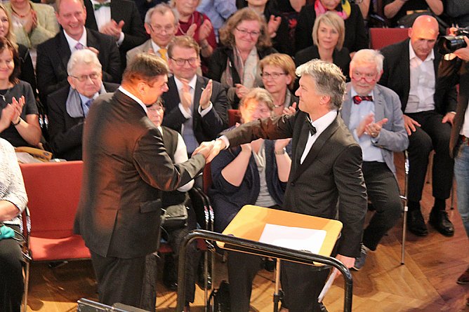 Zum Ehrenmitglied ernannt (Foto: Karl-Heinz Herrmann)