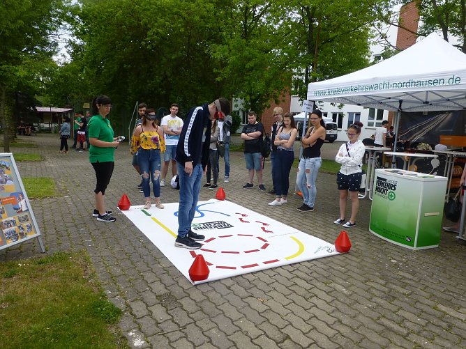 Aktion junge Fahrer an der Berufsschule (Foto: Kreisverkehrswacht Nordhausen)