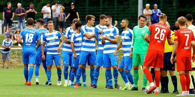 wacker Saisoneröffnung (Foto: Bernd Peter) wacker Saisoneröffnung (Foto: Bernd Peter)