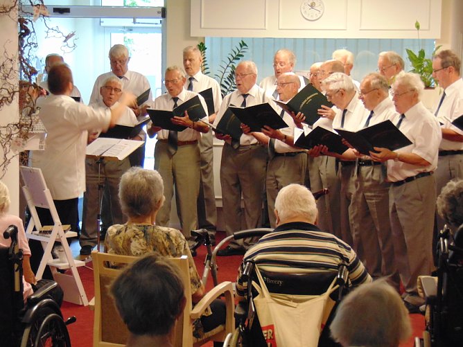 Männerchor (Foto: Danny Kais) Männerchor (Foto: Danny Kais)