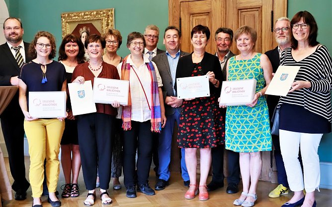 Siegel f&uuml;r Nordh&auml;user Bibliothek (Foto: Staatskanzlei)