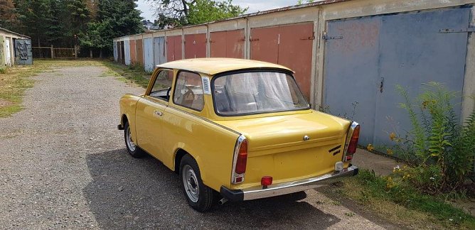Liebevoll wieder hergerichtet: der alte Trabant 601, alias "Hörbi" (Foto: privat) Liebevoll wieder hergerichtet: der alte Trabant 601, alias "Hörbi" (Foto: privat)