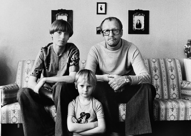 In den Wohnzimmern Ostdeutschlands - Fotoausstellung in der Flohburg (Foto: Deutsche Fotothek, Christian Borchert)