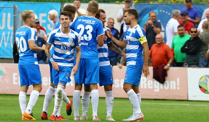 wacker (Foto: Bernd Peter) wacker (Foto: Bernd Peter)