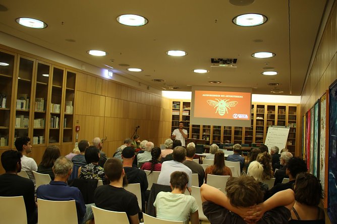 Vortrag im Lesesaal der Nordh&auml;user Stadtbibliothek (Foto: Angelo Glashagel)