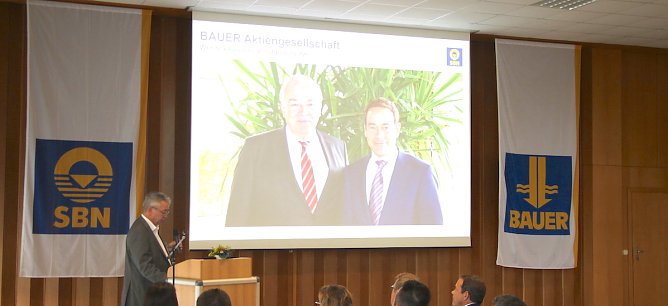 Schachtbau (Foto: oas)