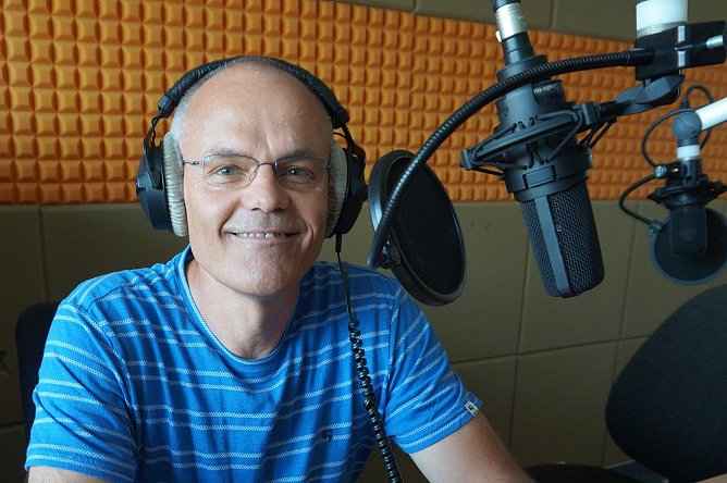 Dr. Steffen Zwanzig im Radio Enno (Foto: Radio Enno) Dr. Steffen Zwanzig im Radio Enno (Foto: Radio Enno)