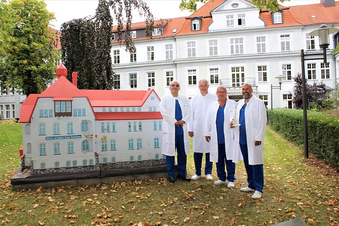&Auml;rzteteam (Foto: Helios Kliniken)