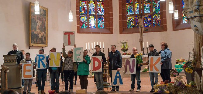 Erntedankfest (Foto: NL) Erntedankfest (Foto: NL)