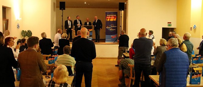 AfD lud in die Friedenseiche (Foto: Angelo Glashagel)