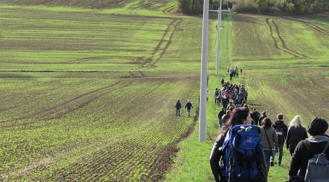 Hochbetrieb an der Langen Wand (Foto: Lydia Schubert) Hochbetrieb an der Langen Wand (Foto: Lydia Schubert)
