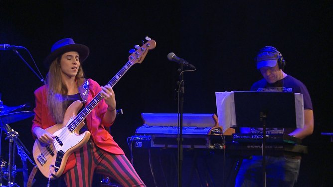 Kinga Glyk eröffente den JazzRabazz 2019 (Foto: Angelo Glashagel) Kinga Glyk eröffente den JazzRabazz 2019 (Foto: Angelo Glashagel)