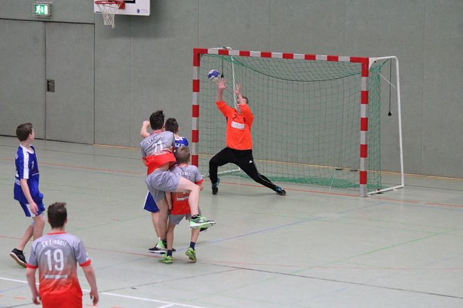 Heimrecht genutzt (Foto: Karl-Heinz Herrmann) Heimrecht genutzt (Foto: Karl-Heinz Herrmann)