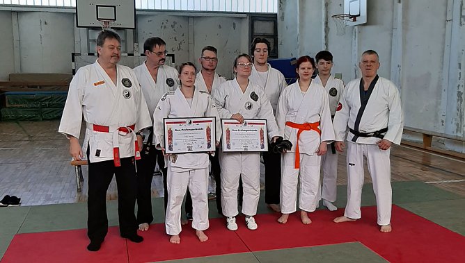 Dan � Pr&uuml;fung abgelegt (Foto: Werner Bank)