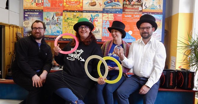 v.l.: Alexander Jäger, Steffi Böttcher, Jessica Piper und Michael Mohr (Foto: Angelo Glashagel) v.l.: Alexander Jäger, Steffi Böttcher, Jessica Piper und Michael Mohr (Foto: Angelo Glashagel)