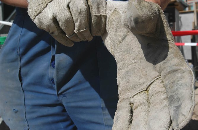 Handschuhe (Foto: IG Bau NDH) Handschuhe (Foto: IG Bau NDH)