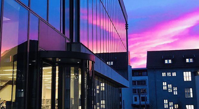 Bibliothek (Foto: Stadtverwaltung NDH) Bibliothek (Foto: Stadtverwaltung NDH)