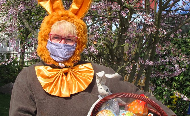 Osterhase (Foto: L.Schubert) Osterhase (Foto: L.Schubert)