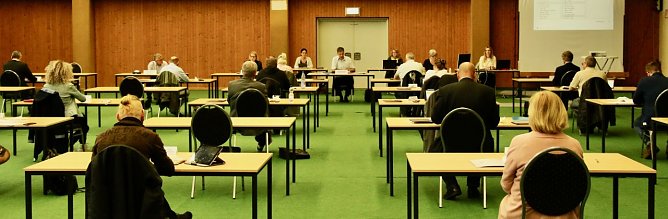 Live-Ticker aus der Ballspielhalle (Foto: agl)