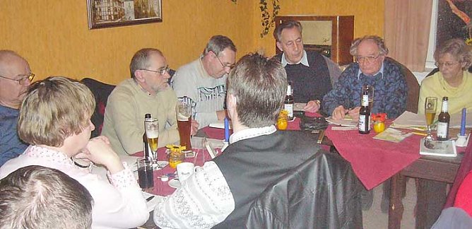 Diskussion in der Gilde (Foto: GFG) Diskussion in der Gilde (Foto: GFG)