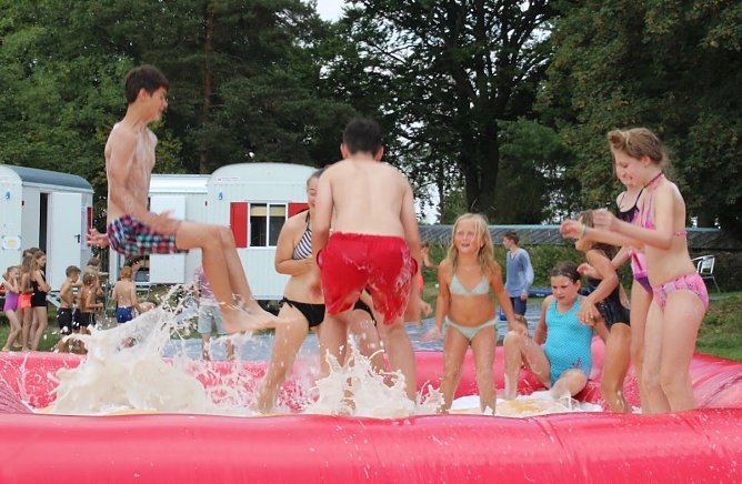 Feriensprung (Foto: F.Tuschy) Feriensprung (Foto: F.Tuschy)