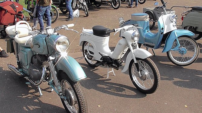 Emmenrausch am Kyffhäuser (Foto: U.reinboth) Emmenrausch am Kyffhäuser (Foto: U.reinboth)