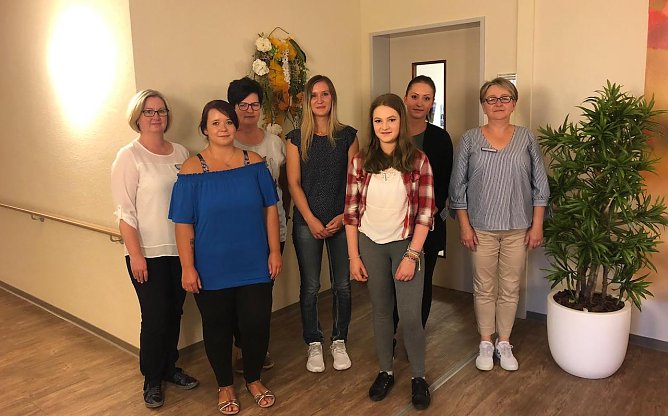 Das Team im Rolandhaus (Foto: Seniorenheim Rolandhaus) Das Team im Rolandhaus (Foto: Seniorenheim Rolandhaus)