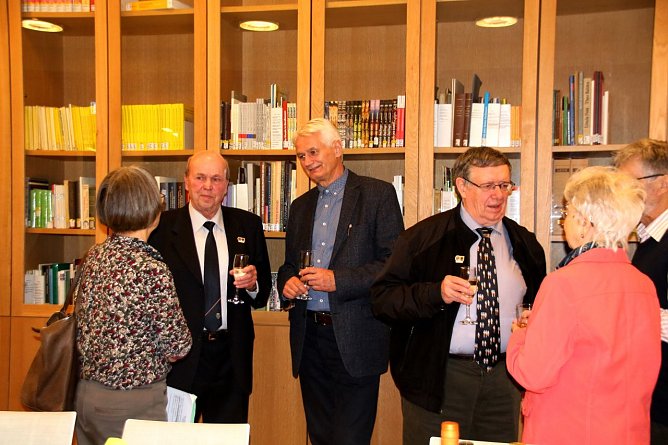 Peter Heiter (zweiter v. links) beim Empfang zum 40-j&auml;hrige Jubil&auml;um der St&auml;dtepartnerschaft Nordhausens mit Charleville-M&eacute;zi&egrave;res im April 2018 (Foto: Stadtverwaltung Nordhausen)