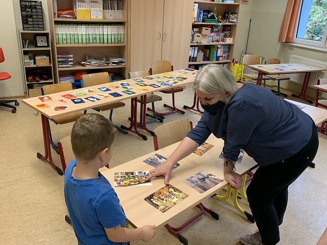 Tag der offenen Tür in der Evangelischen Grundschule (Foto: L. Voigt-Huhnstock) Tag der offenen Tür in der Evangelischen Grundschule (Foto: L. Voigt-Huhnstock)