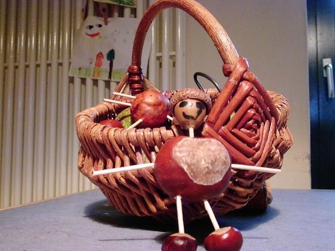 Kastanienfigur (Foto: F.Tuschy) Kastanienfigur (Foto: F.Tuschy)