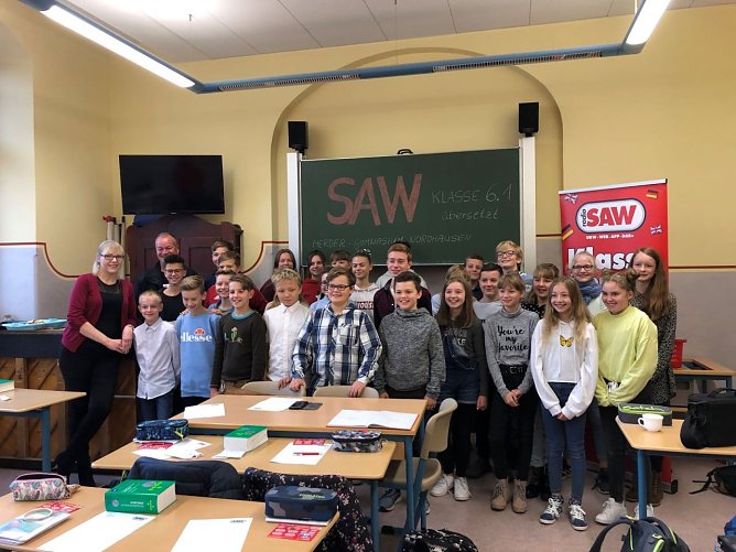 Englisch mal anders - Moderator Ted Stanetzky war am Herder-Gymnasium zu Gast (Foto: Heike Roeder)