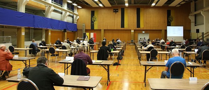 Live-Ticker aus der Ballspielhalle (Foto: agl) Live-Ticker aus der Ballspielhalle (Foto: agl)