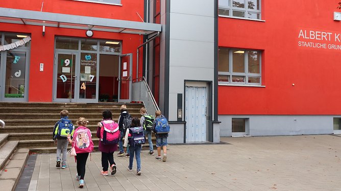 Foto: Staatliche Grundschule Albert Kuntz Salza (Foto: ©Stadtverwaltung Nordhausen) Foto: Staatliche Grundschule Albert Kuntz Salza (Foto: ©Stadtverwaltung Nordhausen)