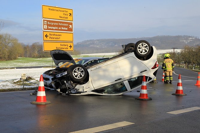 Unfall bei Buchholz (Foto: S.Dietzel) Unfall bei Buchholz (Foto: S.Dietzel)