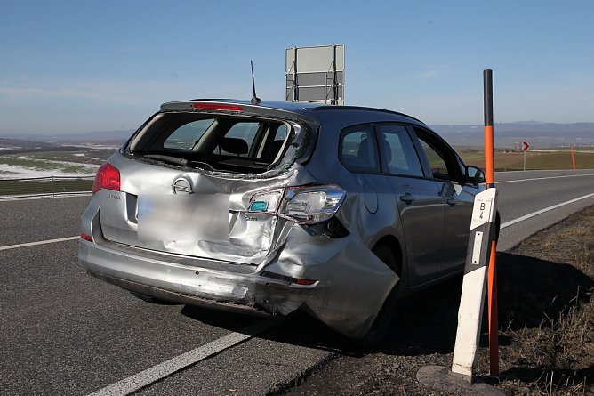 Auffahrunfall am Abzweig Hain (Foto: S. Dietzel)