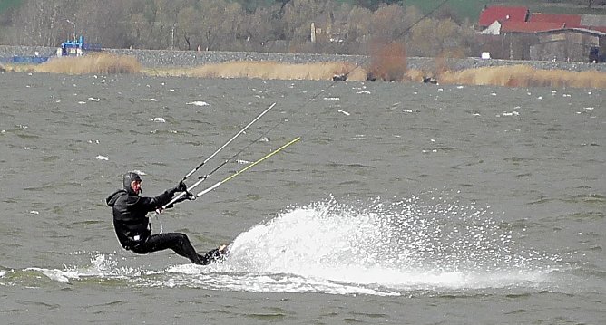 Kitesurfen  (Foto: U. Reinboth )
