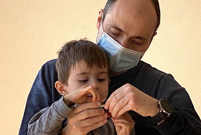 Papa Marcel und Leopold während der kleinen Pressekonferenz (Foto: oas) Papa Marcel und Leopold während der kleinen Pressekonferenz (Foto: oas)