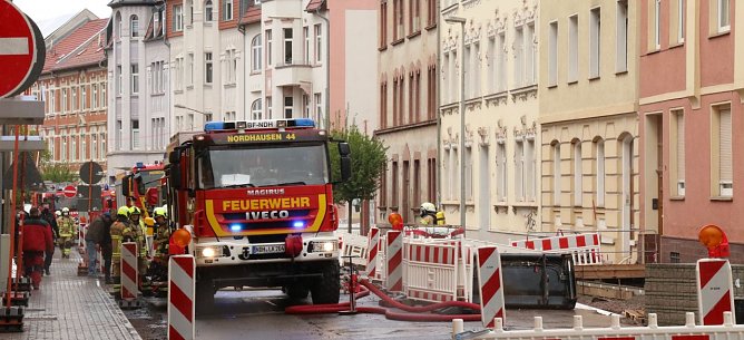 Gro&szlig;einsatz in der Hohensteiner Stra&szlig;e (Foto: agl)