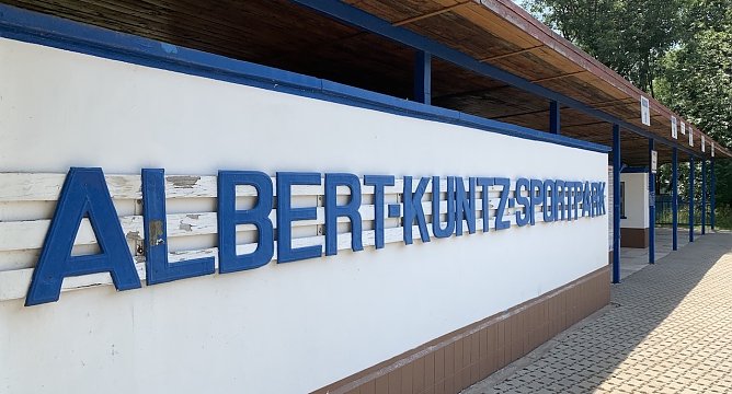 Fassade AKS (Foto: nnz-Archiv)