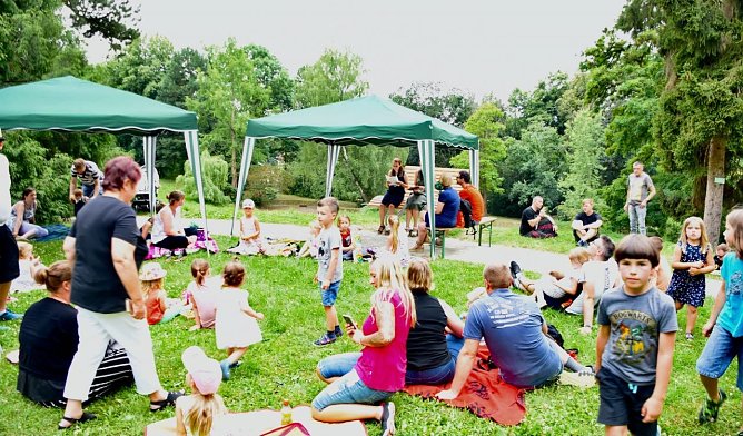 Internationales M&auml;rchenpicknick (Foto: G&auml;mkow)