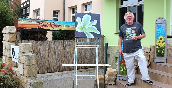 Hans Joachim Kohlhase vor seinem neuen (alten) Geschäft (Foto: oas) Hans Joachim Kohlhase vor seinem neuen (alten) Geschäft (Foto: oas)