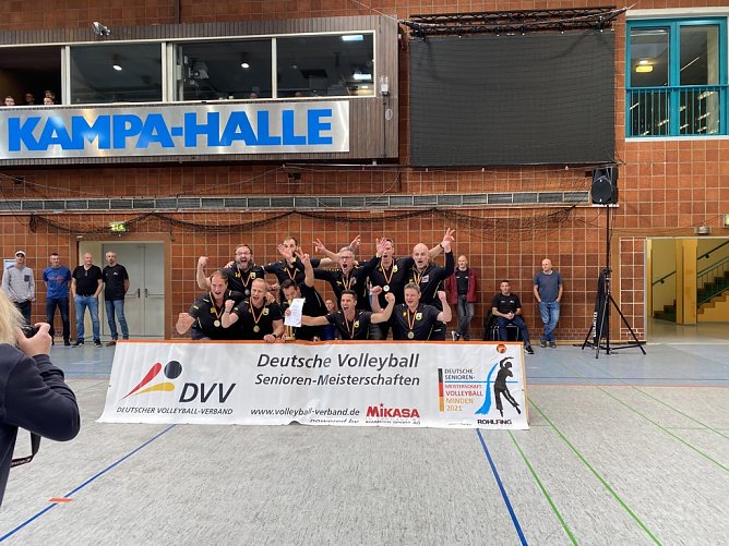 Die "Alten Herren" des SVC holten in Minden die Deutsche Meisterschaft (Foto: SVC)